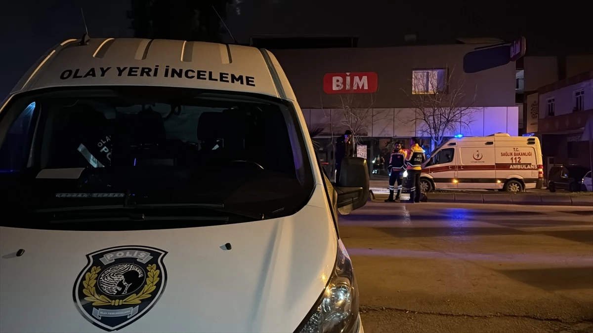 Adana\'da Husumetli Akrabalar Arasında Silahlı Kavga: 6 Yaralı