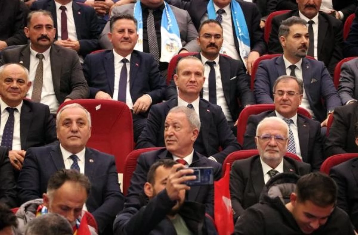 AK Parti Genel Başkanvekili Mustafa Elitaş: \'Geçen sene 14 Mayıs\'ta birinci derslerini aldılar\'
