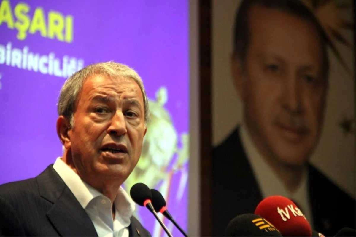 TBMM Milli Savunma Komisyonu Başkanı Hulusi Akar: PKK\'lı ve YPG\'li köpeklerle bizi durdurmaya çalışıyorlar