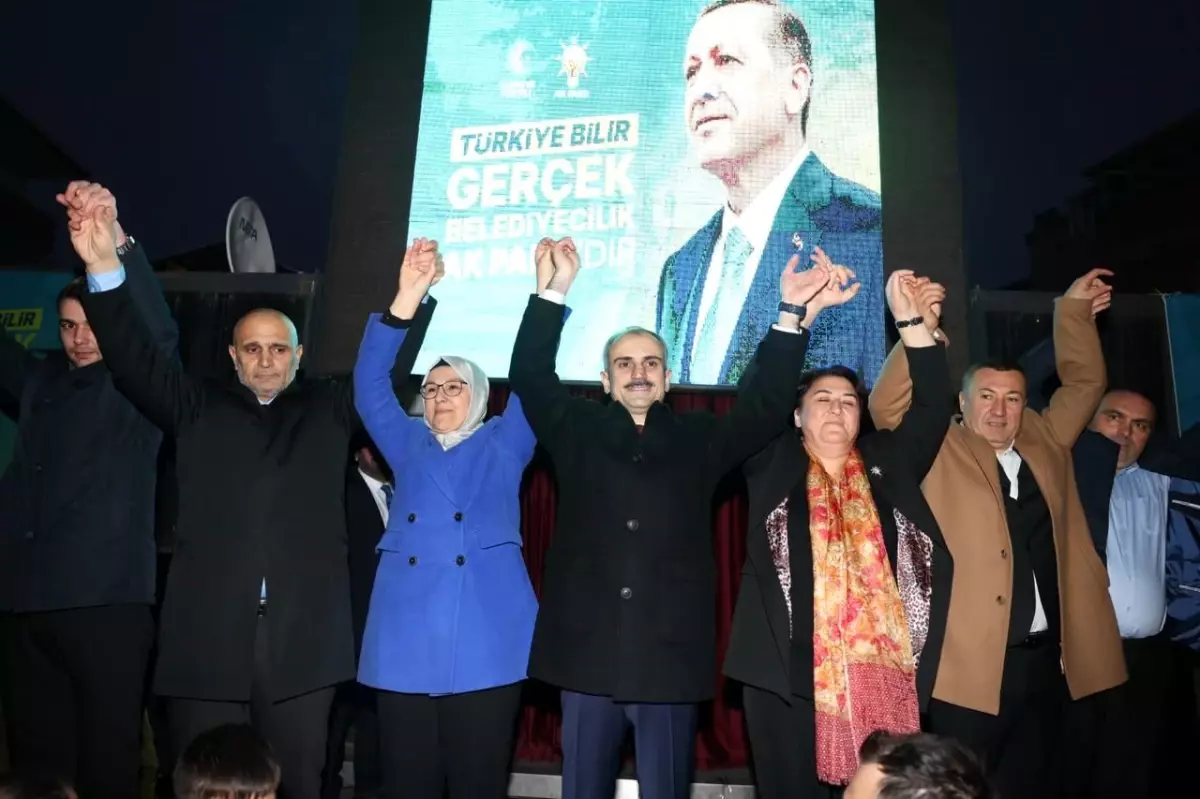 Cumhur İttifakı AK Parti Çayırova Belediye Başkan Adayı Bünyamin Çiftçi Coşkuyla Karşılandı