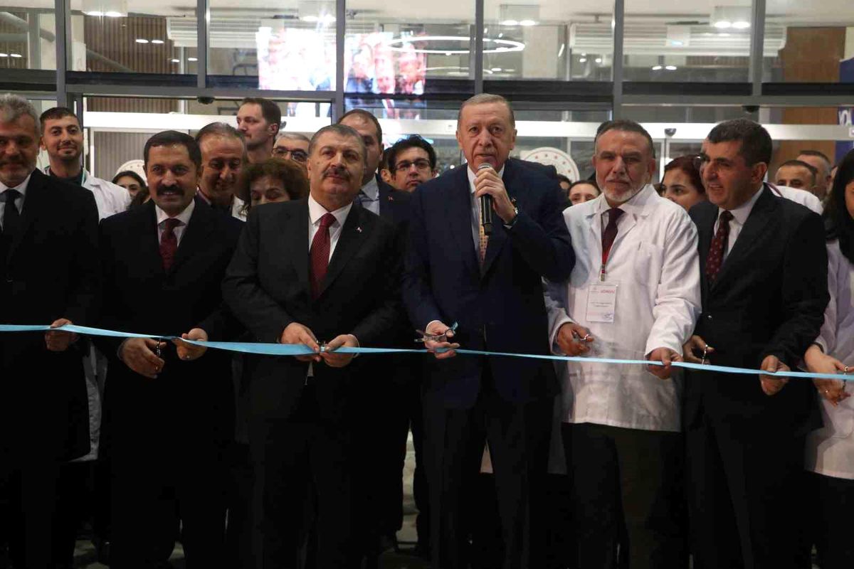 Cumhurbaşkanı Erdoğan, Deprem Sonrası Yardımlaşma ve Birlik Mesajı Verdi