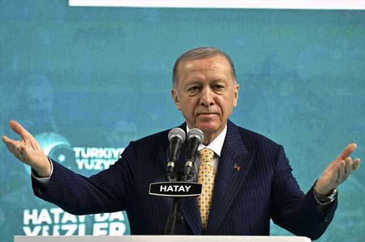 Cumhurbaşkanı Erdoğan, AK Parti'nin Hatay ilçe belediye başkan adaylarını tanıttı