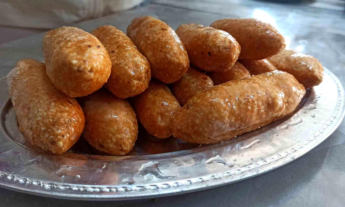 Kahramanmaraş\'ta Depremzedeler Yöresel Yemeklerle Geçim Sağlıyor