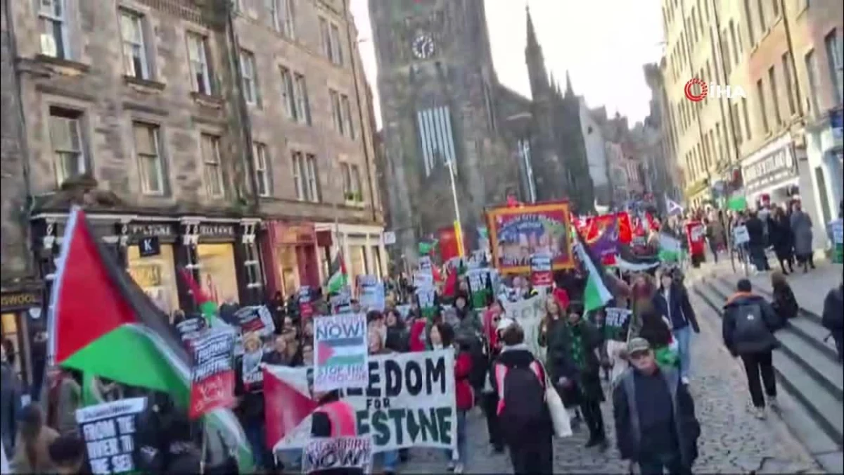 İskoçya\'da binler, \'Özgür Filistin\' sloganları attı