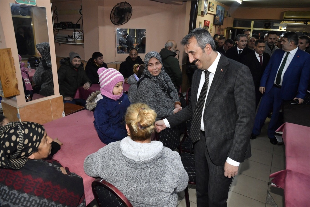 Edirne Valisi Yunus Sezer, Yeniimaret Mahallesi\'ni ziyaret etti