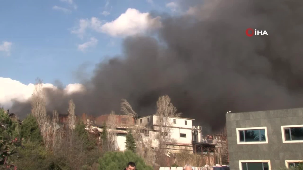 Gebze\'de fabrikadaki yangını kontrol altına alındı