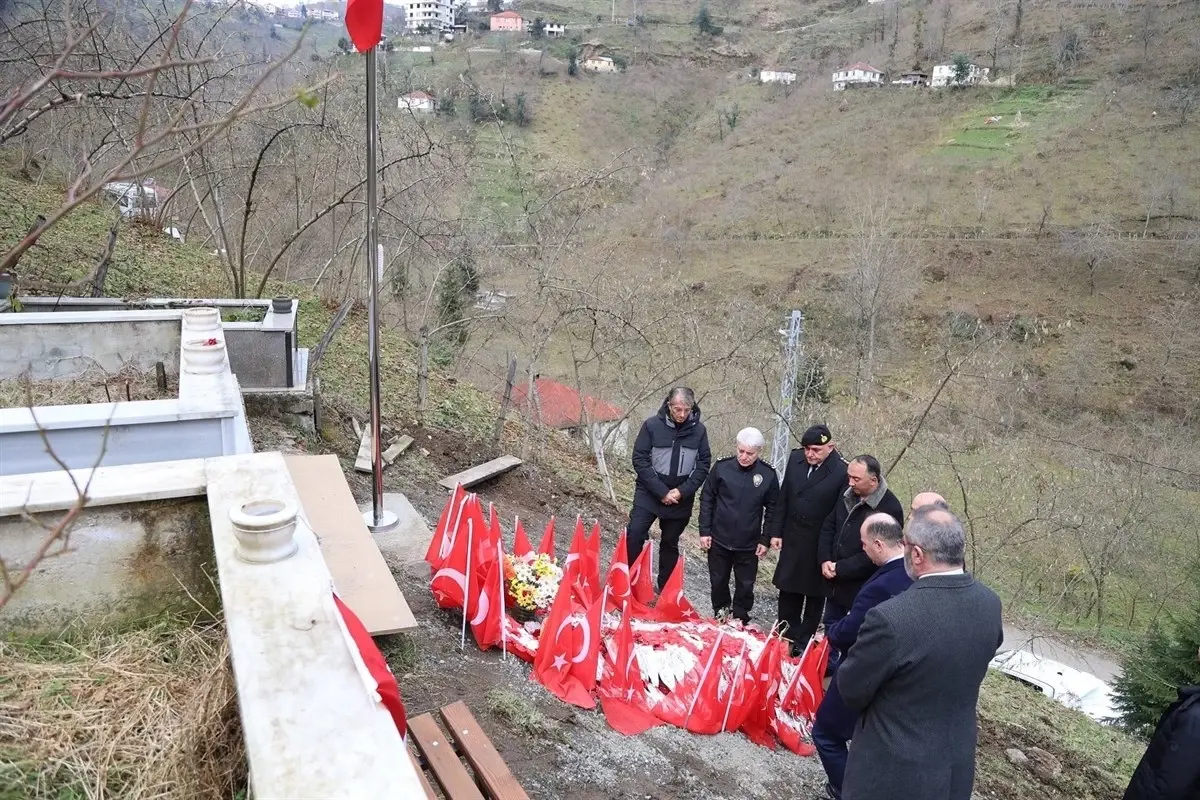 Pençe-Kilit Harekatı\'nda şehit olan askere şehadet belgesi verildi