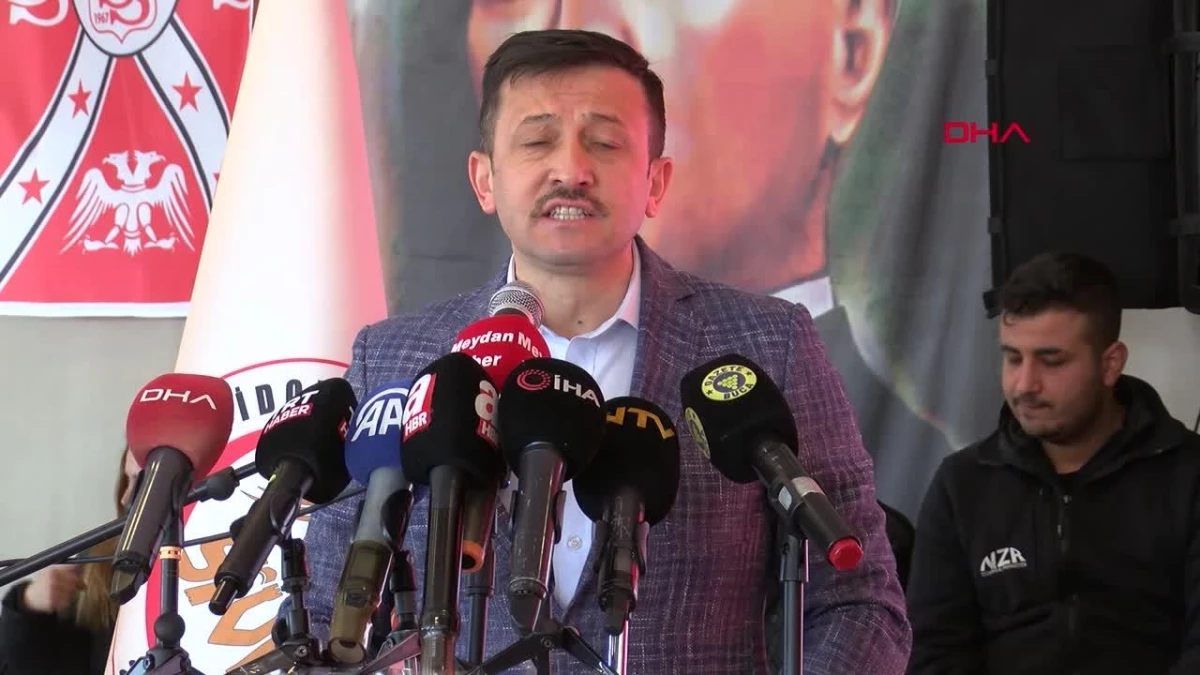 Hamza Dağ, İzmir Büyükşehir Belediye Başkan Adayı olarak su faturalarında yüzde 50 indirim sözü verdi