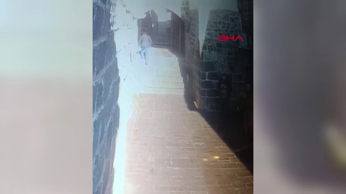 Diyarbakır\'da Ulu Cami\'de Şadırvan Hırsızlığı: 2 Şüpheli Tutuklandı