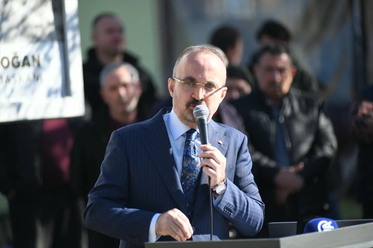 İçişleri Bakan Yardımcısı Bülent Turan, Mehmet Çavuş\'u Anma Törenine Katıldı