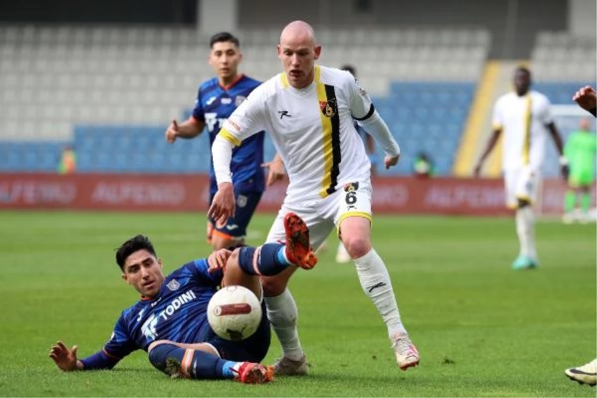 Başakşehir, İstanbulspor\'u 2-0 mağlup etti