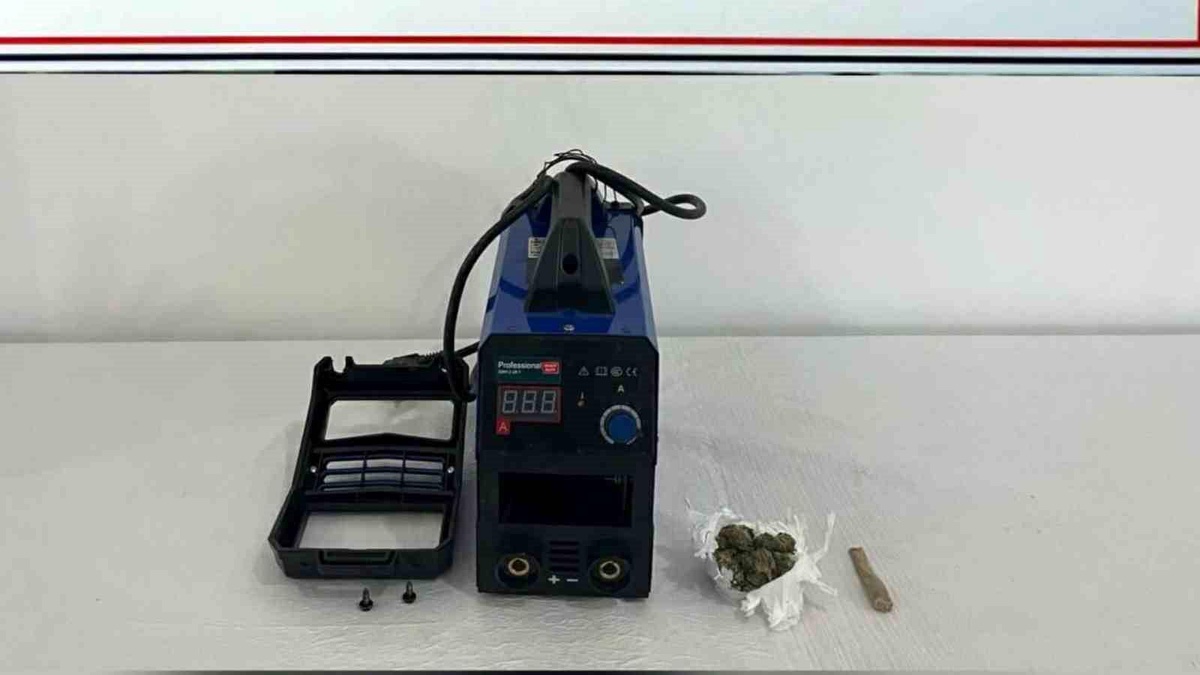 Kırıkkale\'de Otobüste Uyuşturucu Operasyonu: 19 Gram Esrar Ele Geçirildi