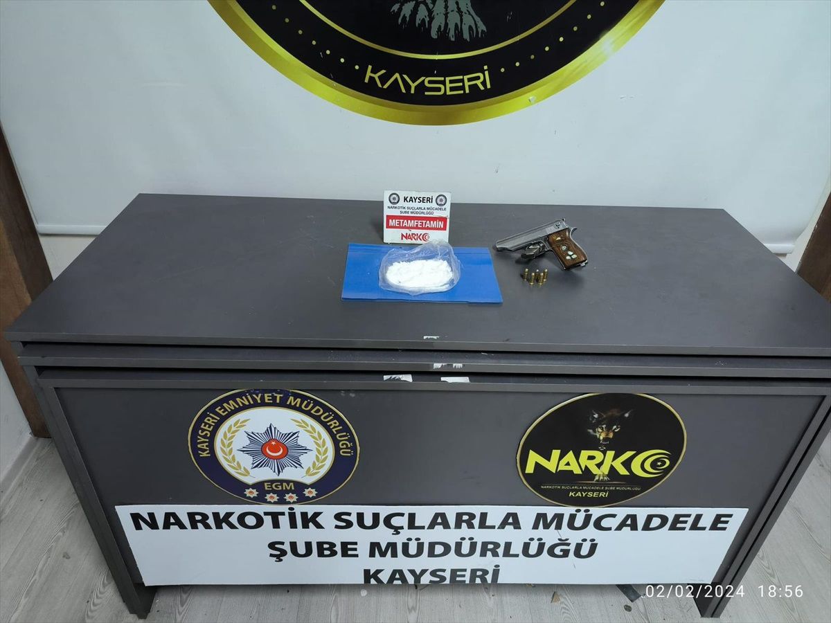 Kayseri\'de Uyuşturucu Operasyonunda 65 Gram Sentetik Uyuşturucu Ele Geçirildi
