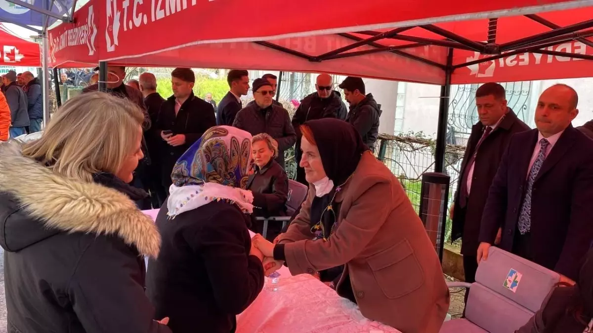 Meral Akşener\'in ablası Mualla Özen son yolculuğuna uğurlandı