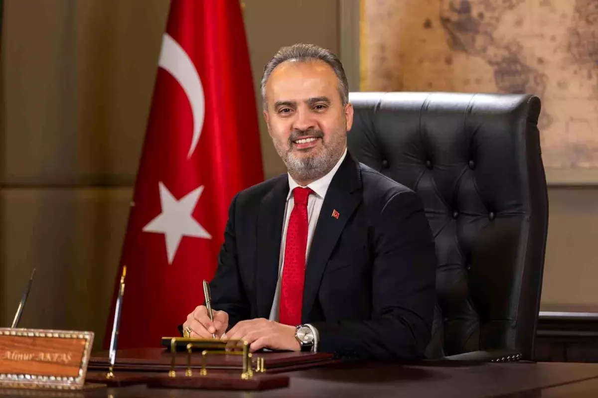 Bursa\'da Yıldırım\'ın Arabayatağı Mahallesi\'nde Modern Kapalı Pazaryeri Açıldı