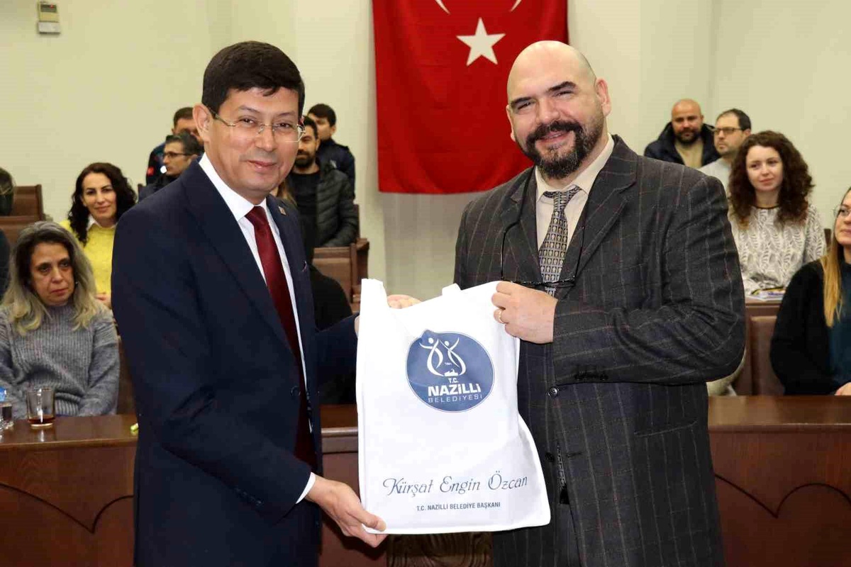 Nazilli Belediyesi Personellerine İletişim Semineri Verildi