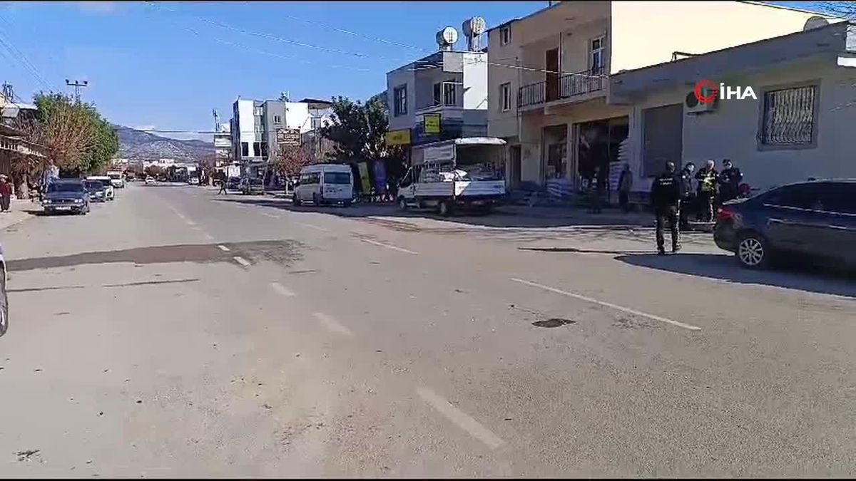 Otomobilin çarptığı motosiklet sürücüsü yaralandı