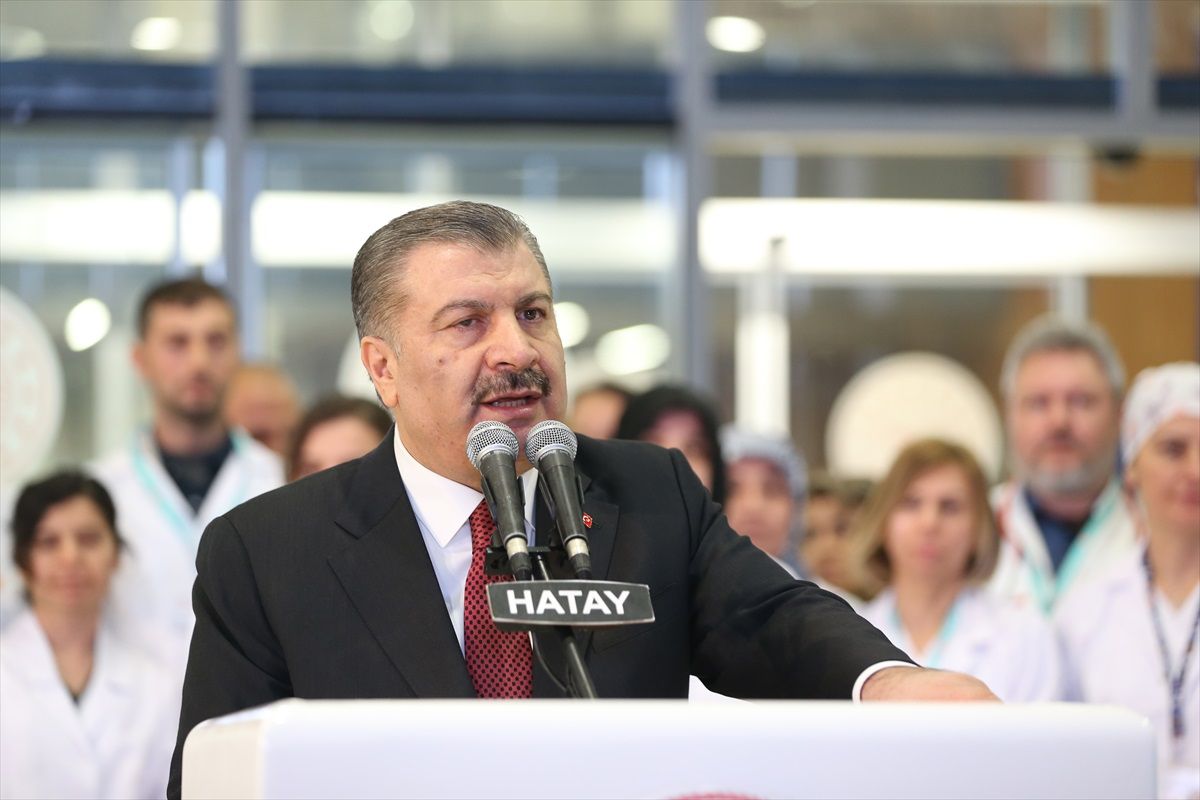 Sağlık Bakanı Koca, Hatay\'da yeni hastanelerin hizmete açıldığını duyurdu