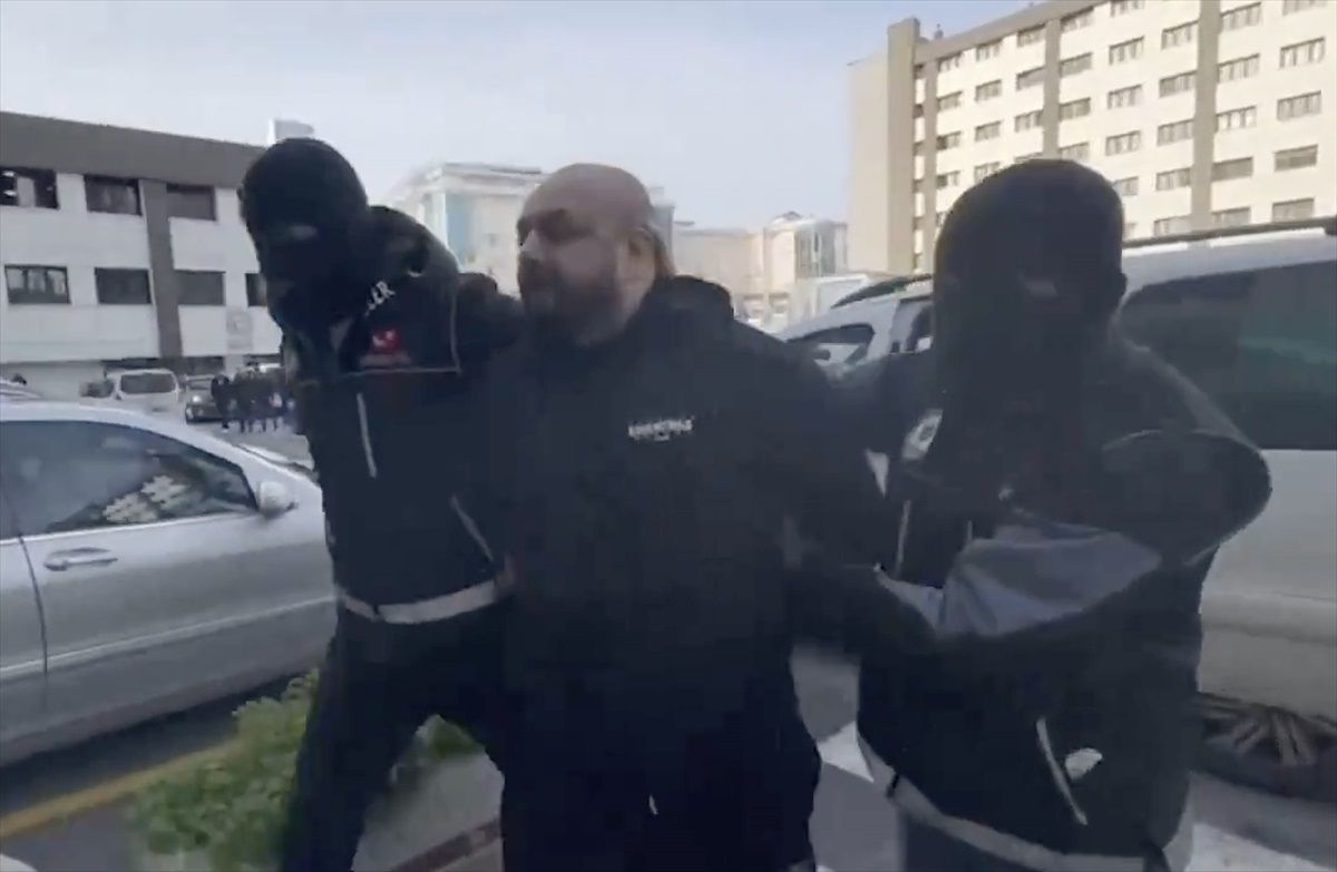Uyuşturucu Ticareti Suçundan Aranan Rawi Ali Quershi İstanbul\'da Yakalandı