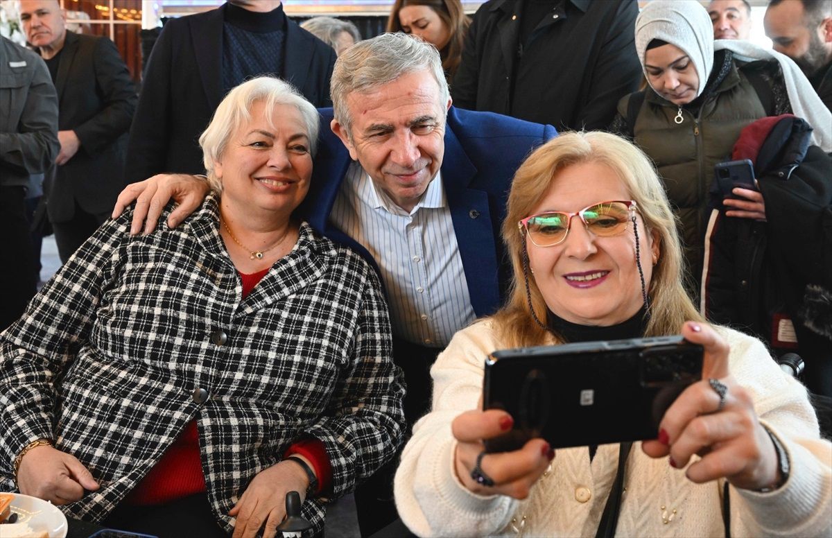 Mansur Yavaş, halkın kaynaklarının boşa gitmemesi için 5 yıl daha istedi