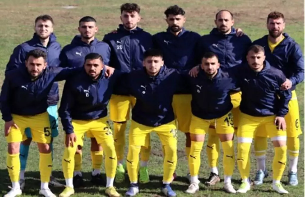 Alaçatıspor, deplasmanda farklı galip geldi