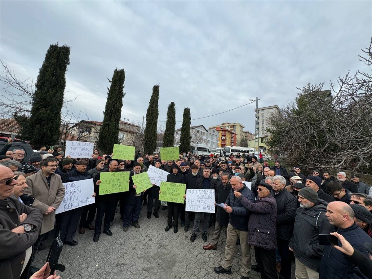 Ataşehir\'de İmar Sorunu Protestosu