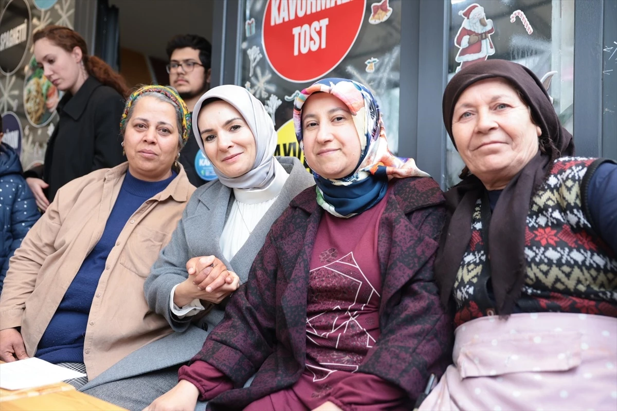 Aile ve Sosyal Hizmetler Bakanı Mahinur Özdemir Göktaş esnafı ziyaret etti