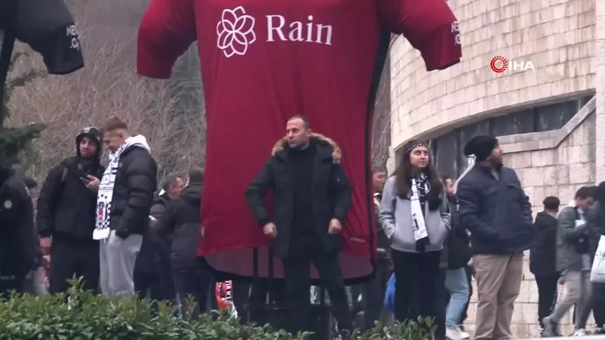 Beşiktaş Taraftarı, Trabzonspor Maçına Yoğun İlgi Gösterdi