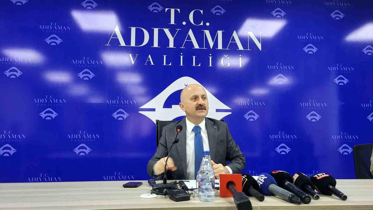 İletişim Başkanlığı, Adıyaman\'da yapılan deprem çalışmalarını medya mensuplarına tanıttı