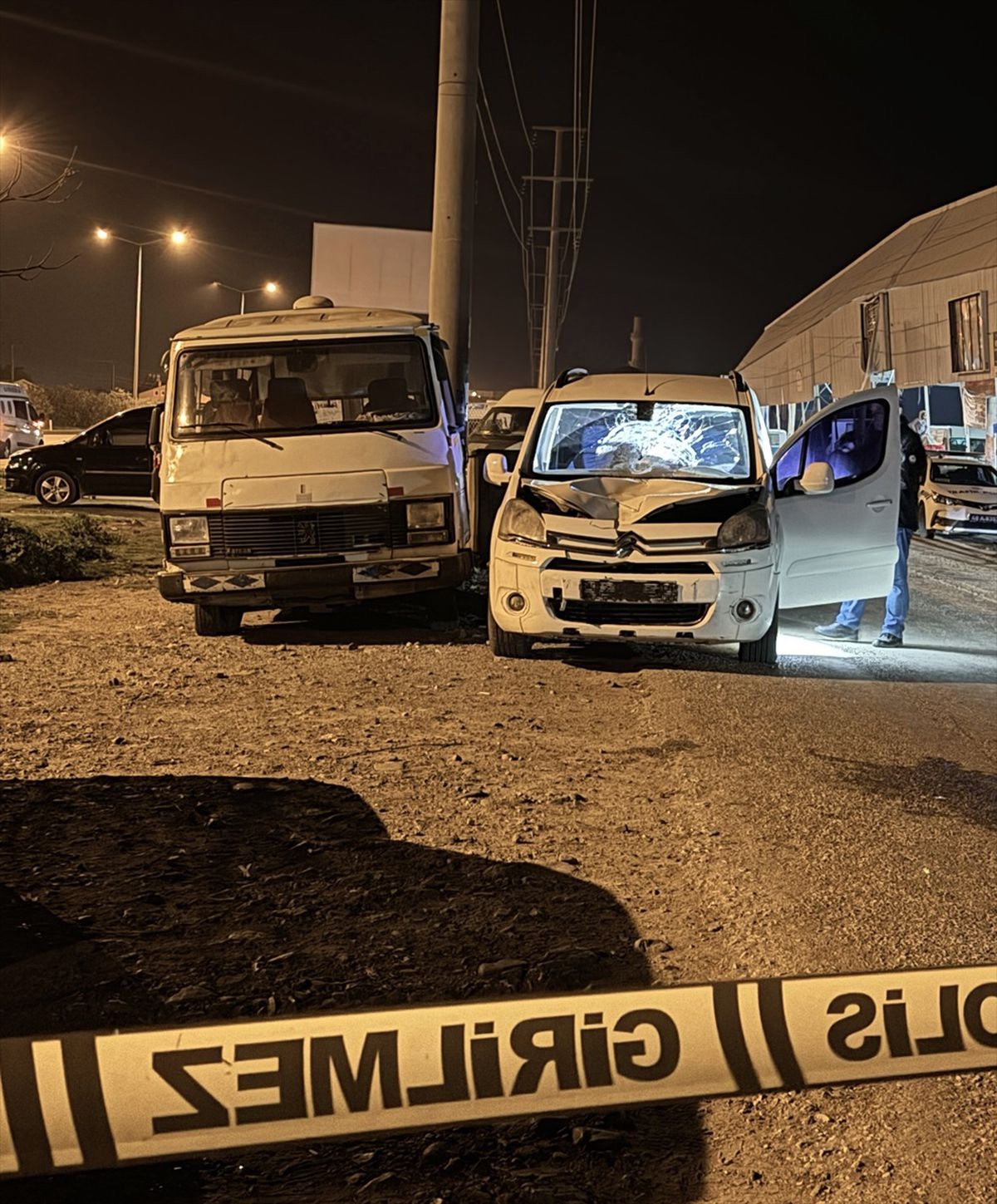 Fethiye\'de kaza sonucu ölen kişiyle ilgili kamyonet sürücüsü adli kontrol şartıyla serbest bırakıldı