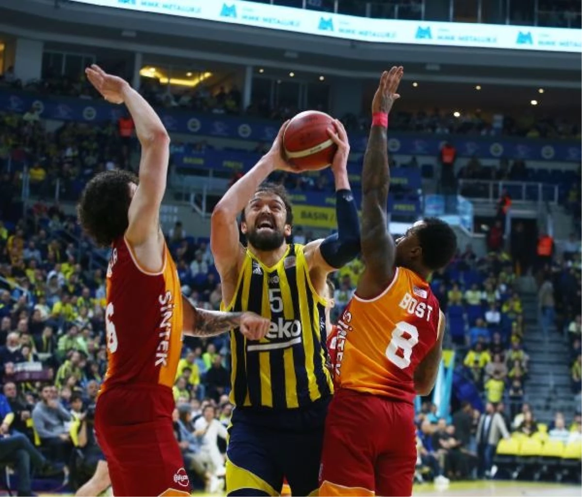 Fenerbahçe Beko, Galatasaray Ekmas\'ı 90-74 mağlup etti