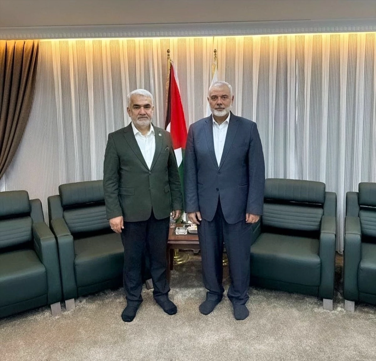 HÜDA PAR Genel Başkanı Zekeriya Yapıcıoğlu, Hamas Siyasi Büro Başkanı İsmail Haniye ile görüştü