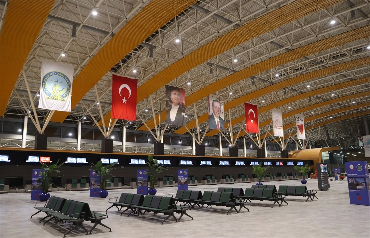 Kayseri Havalimanı\'nın yeni terminal binası hizmete açıldı