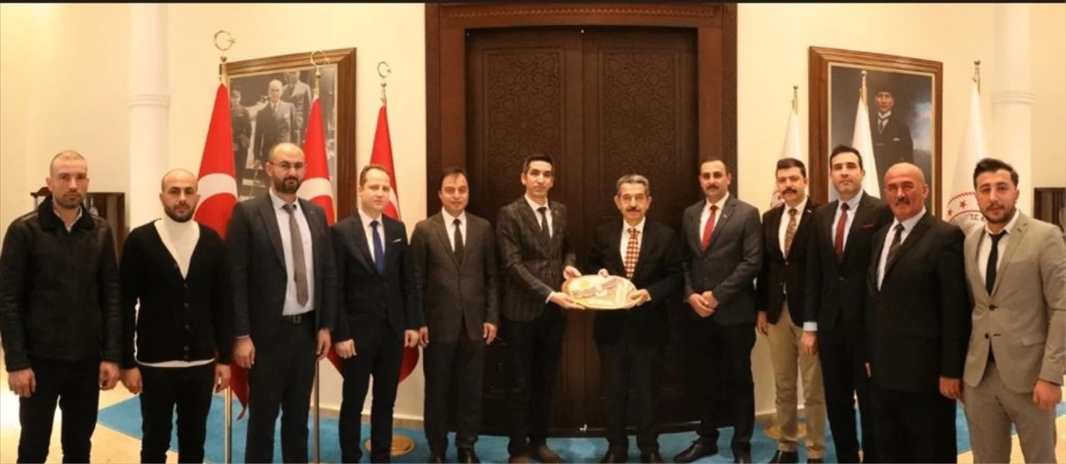 Kırklareli Valisi Birol Ekici, TÜRKAV Kırklareli Şubesi Başkanı Can Demirel\'i kabul etti