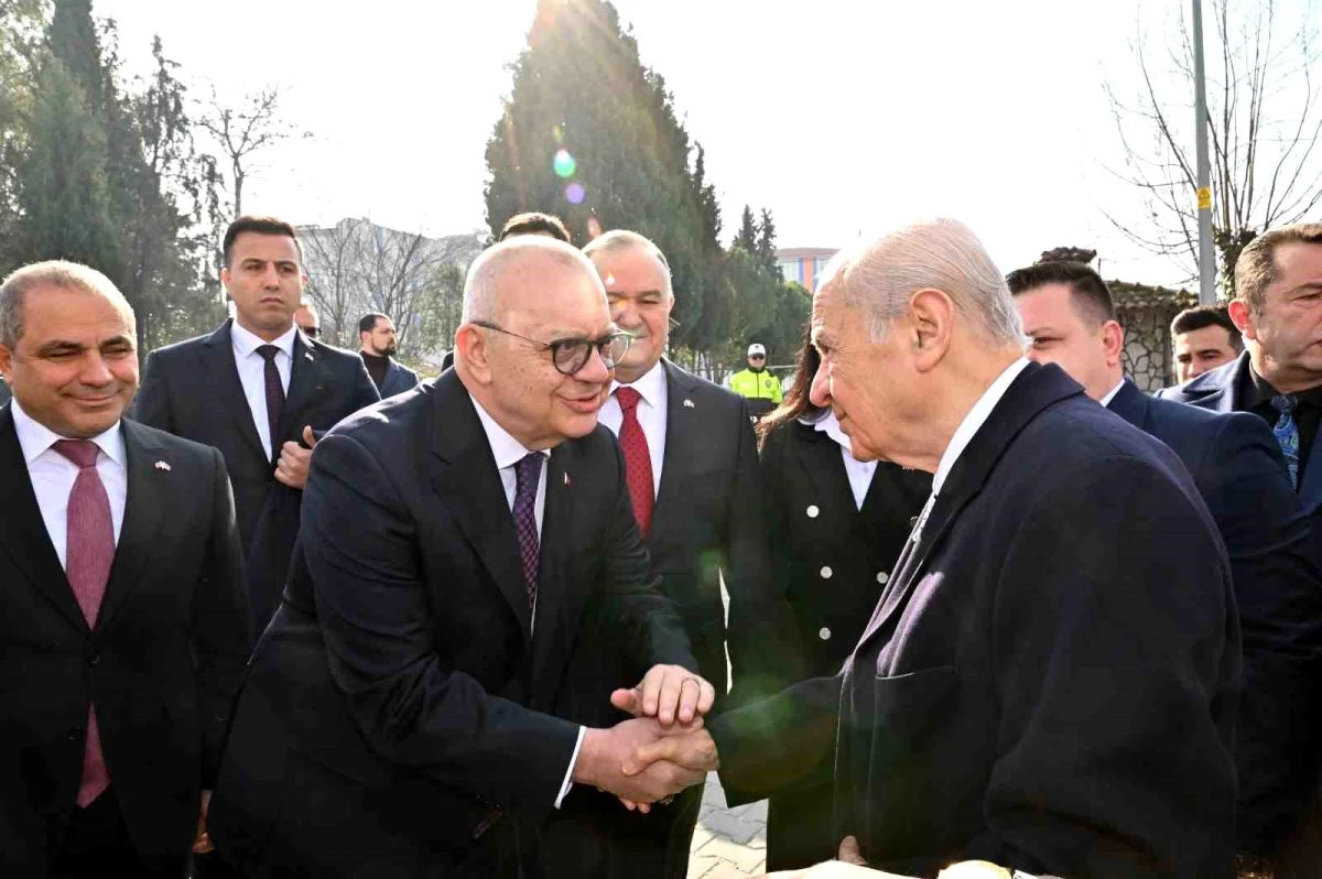 MHP Genel Başkanı Devlet Bahçeli Manisa\'ya gitti