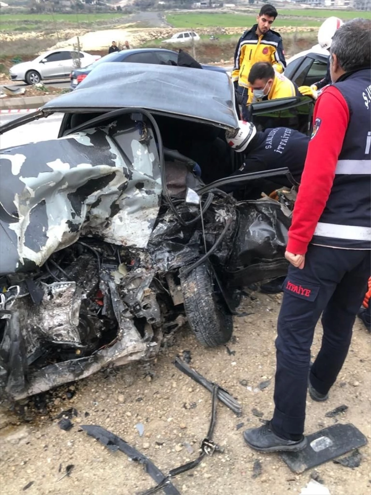 Şanlıurfa\'da Otomobil Çarpışması: 1 Ölü, 2 Yaralı