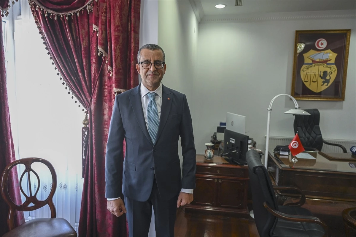 Tunus Büyükelçisi, 2023\'e damga vuran fotoğrafları oyladı