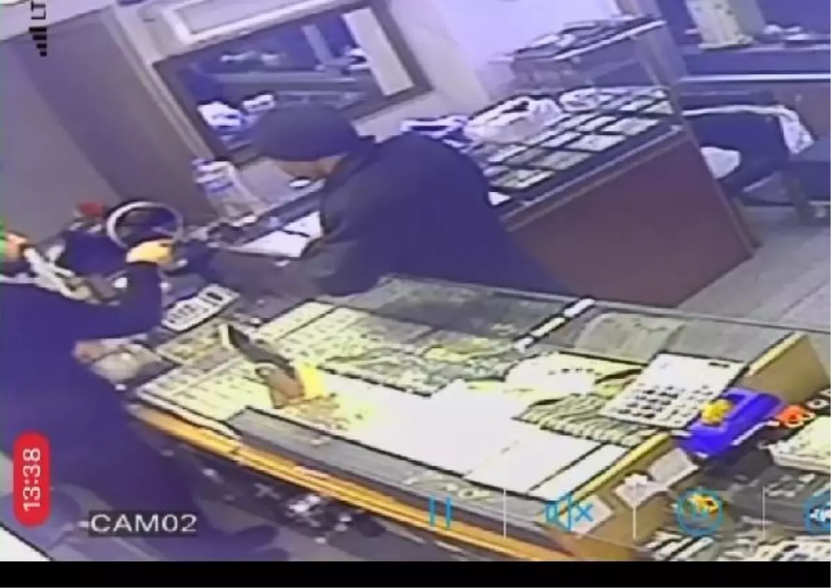 Ümraniye'de Bungalov Dolandırıcılığına Polis Müdahalesi