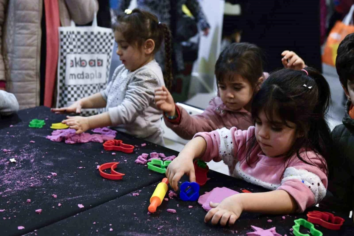 Ankara Büyükşehir Belediyesi Geleneksel Yarıyıl Çocuk Festivali\'ne ev sahipliği yaptı