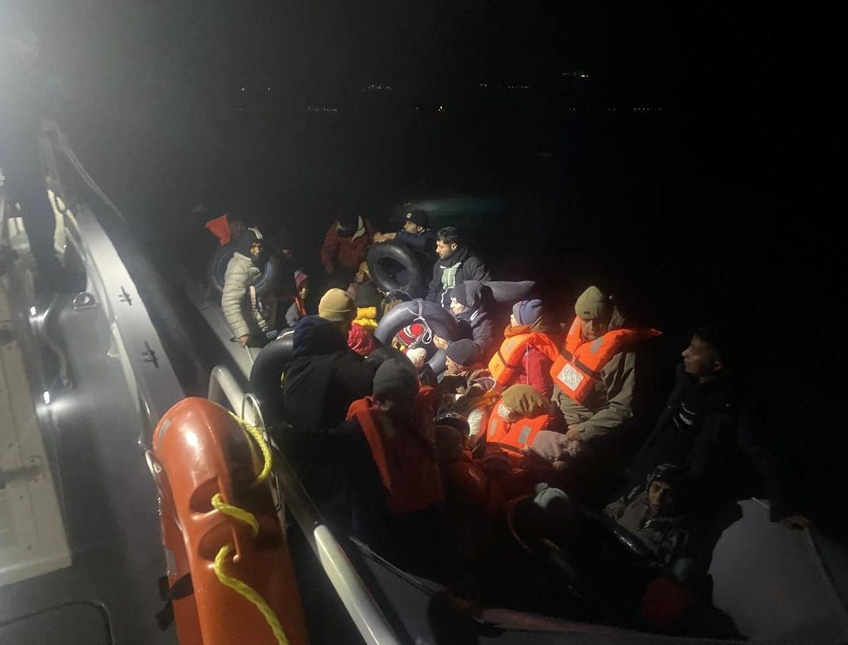 Çanakkale\'de 41 Kaçak Göçmen Yakalandı