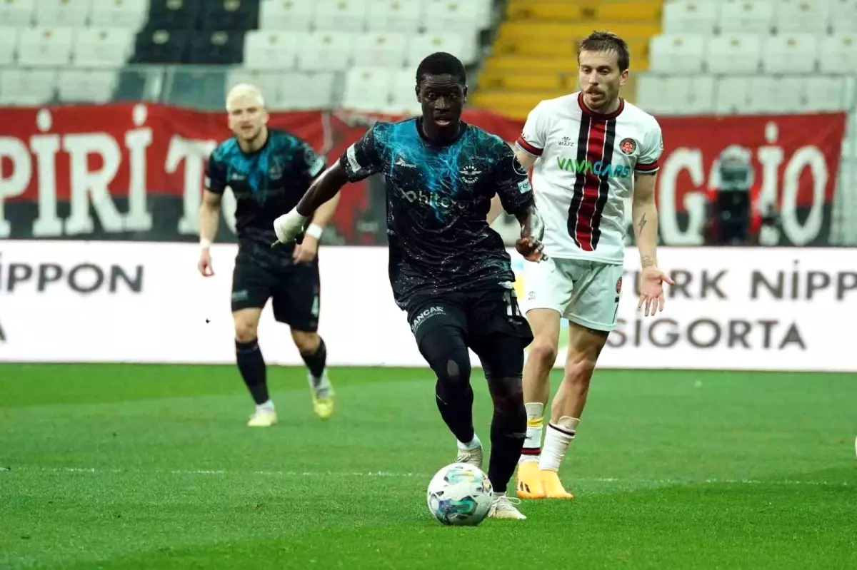 Pendikspor, Badou Ndiaye\'yi kadrosuna kattı