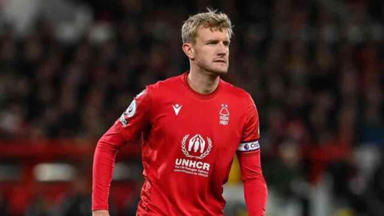 Beşiktaş, Nottingham Forest'tan Joe Worrall'ı kiralık olarak transfer etti