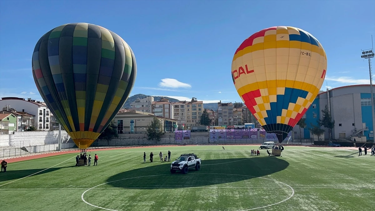 Burdur\'da Turizmi Geliştirmek İçin Sıcak Hava Balonu Tanıtımı Yapıldı