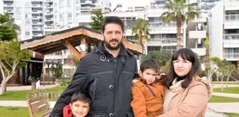 Depremde Yanındaki Oğluyla Kurtulan Akademisyen Anlattı