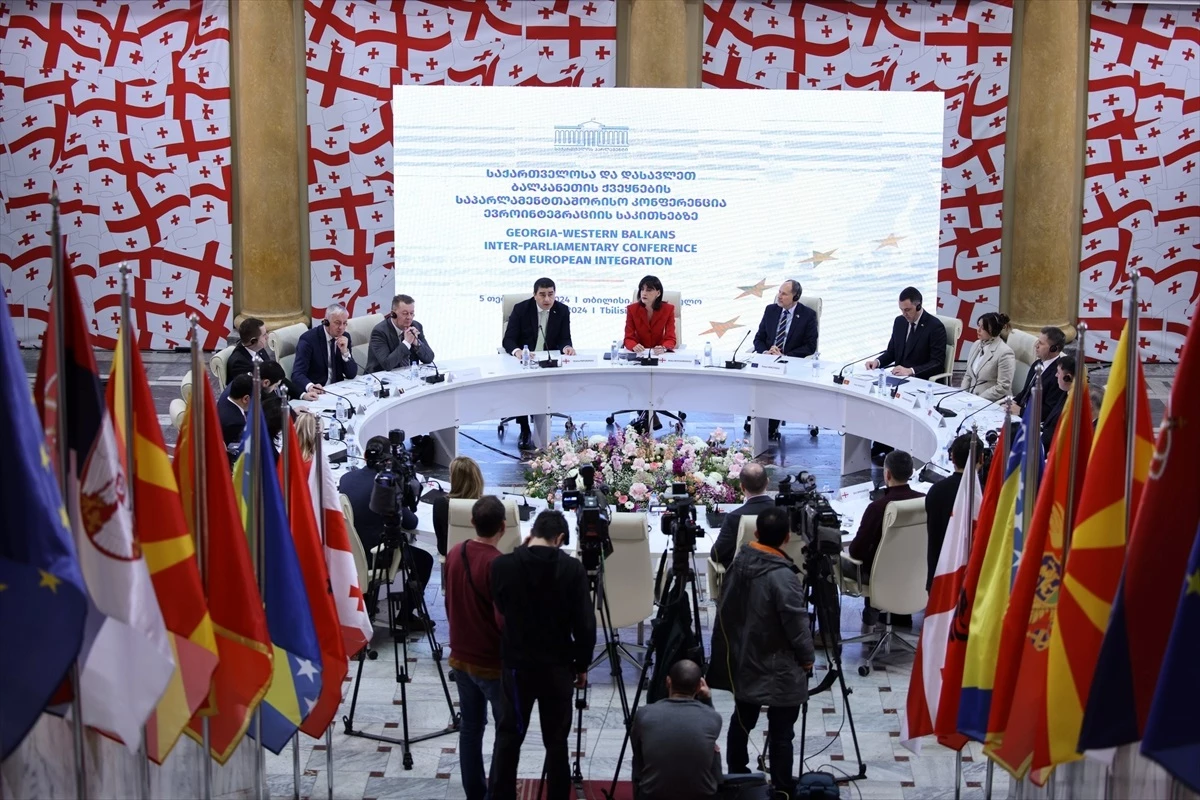 Gürcistan, Batı Balkan ülkeleriyle parlamentolar arası konferans düzenledi