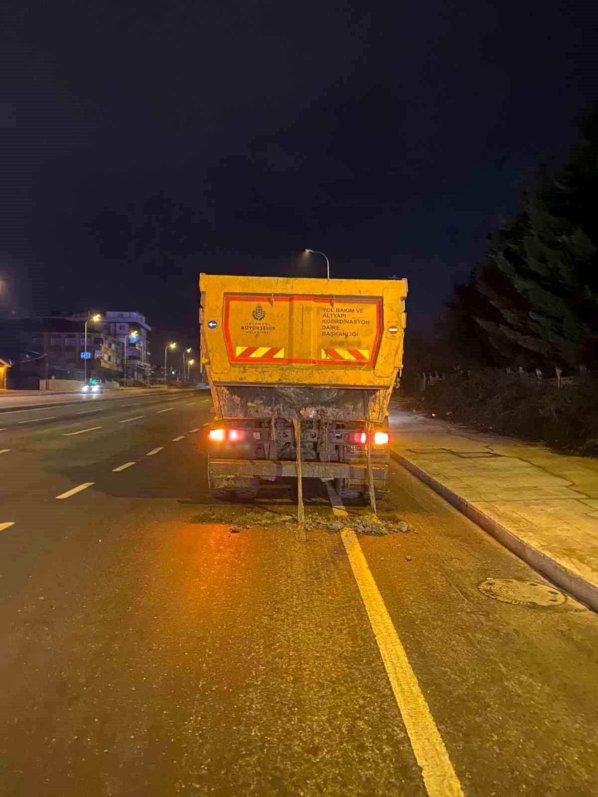 İBB\'ye ait hafriyat kamyonuyla açık kapağın cezası