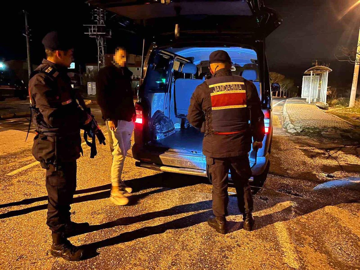 Çeşme\'de Huzur Denetimlerinde 497 Bin 847 TL Trafik Cezası Uygulandı