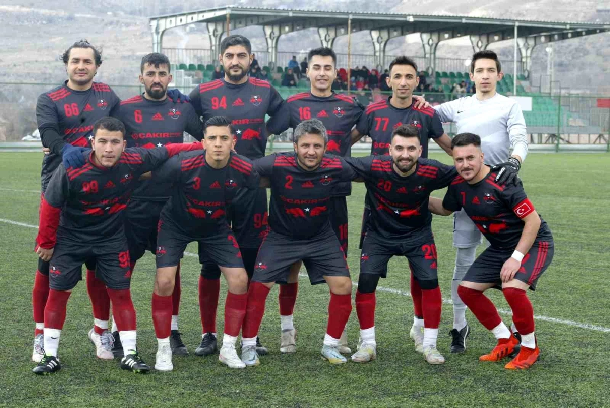 E.M. Döğerspor Talas Denizspor\'u 3-0 mağlup ederek liderliğini sürdürdü