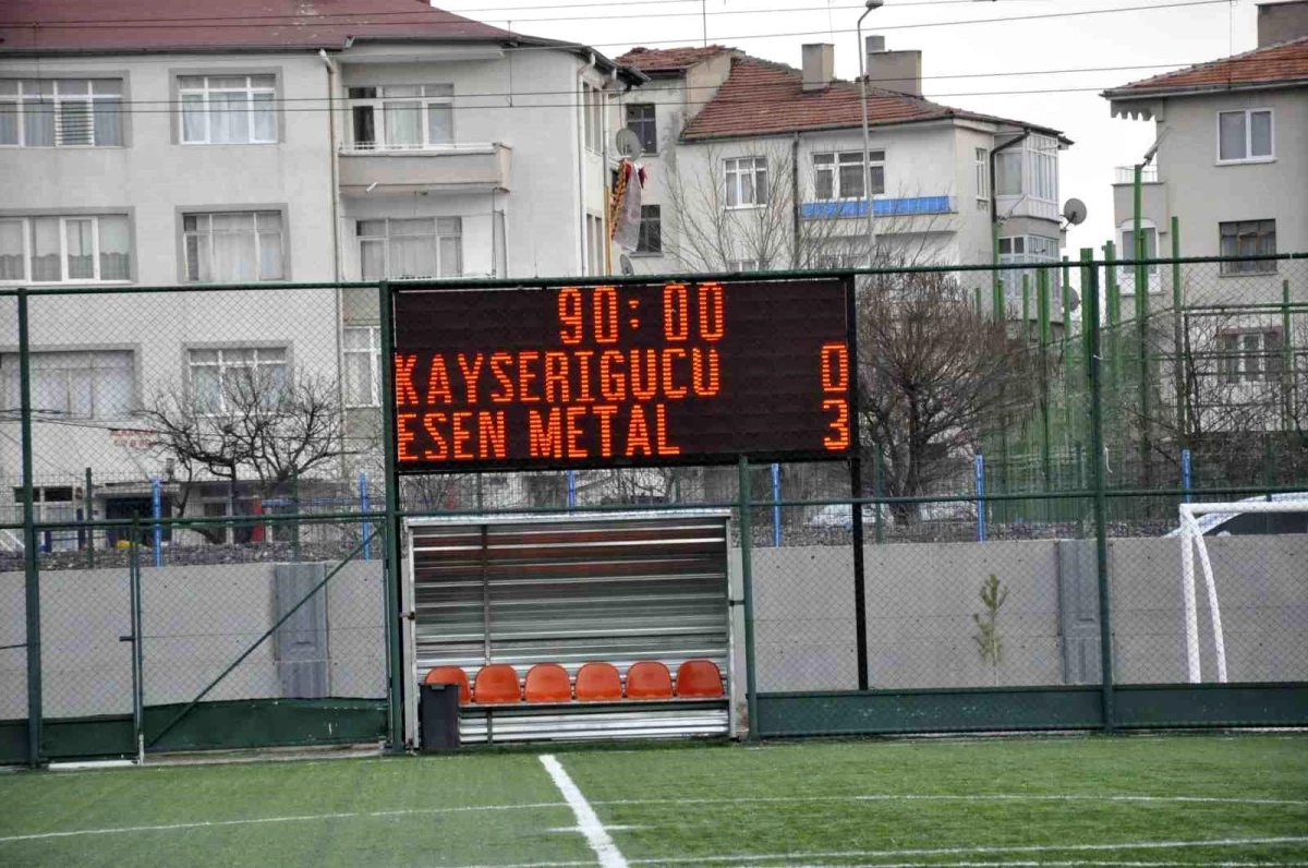 Erciyes Esen Makina FK, Kocasinan Şimşekspor\'u 3-2 mağlup etti