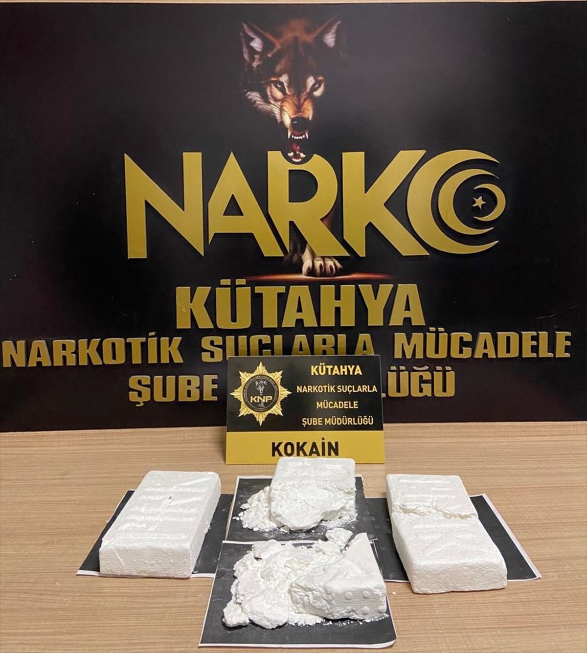 Kütahya\'da Otomobilde 3 Kilo Kokain Ele Geçirildi